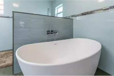 2237 Kings Lake Blvd, Naples, FL 34112 - Photo 28