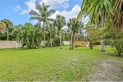 1931 Danford St, Naples, FL 34112 - Photo 8