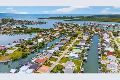 160 San Salvador St, Naples, FL 34113 - Photo 30