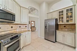 15279 Devon Green Ln, Naples, FL 34110 - Photo 12