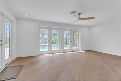 2105 Sheepshead Dr, Naples, FL 34102 - Photo 12