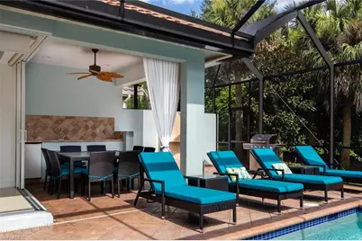 982 Tivoli Ct, Naples, FL 34104 - Photo 2