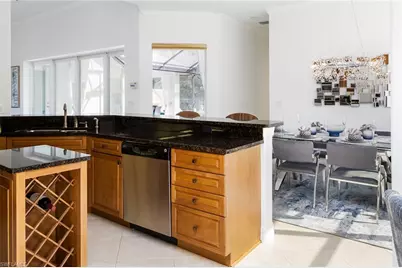 982 Tivoli Ct, Naples, FL 34104 - Photo 22