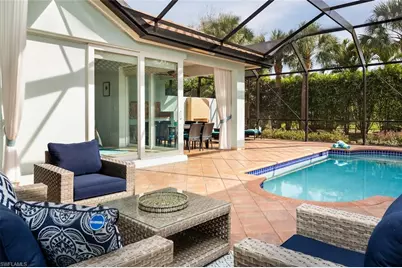 982 Tivoli Ct, Naples, FL 34104 - Photo 6