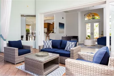 982 Tivoli Ct, Naples, FL 34104 - Photo 4