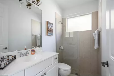 982 Tivoli Ct, Naples, FL 34104 - Photo 38