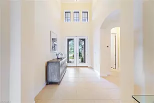 12440 Wisteria Dr, Naples, FL 34120 - Photo 4