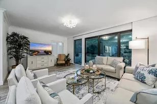 6510 Valen Way, Naples, FL 34108 - Photo 2