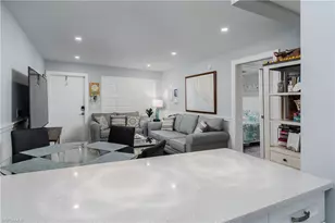 1295 Gulf Shore Blvd S, Naples, FL 34102 - Photo 10