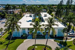 1295 Gulf Shore Blvd S, Naples, FL 34102 - Photo 36