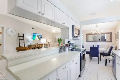 633 91st Ave N, Naples, FL 34108 - Photo 12