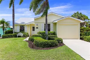 633 91st Ave N, Naples, FL 34108 - Photo 1