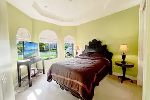 1366 Serrano Cir, Naples, FL 34105 - Photo 18