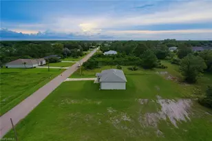 432 Raymer St, Lehigh Acres, FL 33974 - Photo 14