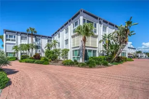 1930 Gulf Shore Blvd N, Naples, FL 34102 - Photo 20