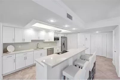 1930 Gulf Shore Blvd N #D101, Naples, FL 34102 - Photo 8