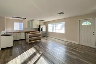 550 14th St N, Naples, FL 34102 - Photo 4