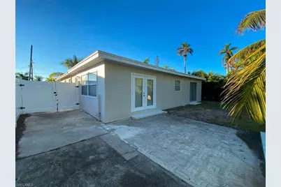 550 14th St N, Naples, FL 34102 - Photo 16