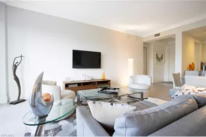 1035 3rd Ave S #303, Naples, FL 34102 - Photo 4