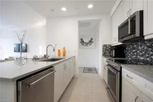 1035 3rd Ave S, Naples, FL 34102 - Photo 8