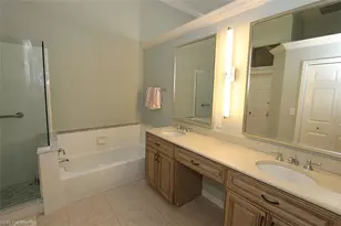 1080 5th St S, Naples, FL 34102 - Photo 12