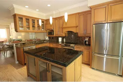 1080 5th St S #1080, Naples, FL 34102 - Photo 6