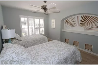 1080 5th St S #1080, Naples, FL 34102 - Photo 16