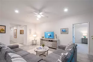 6940 Avalon Cir, Naples, FL 34112 - Photo 10