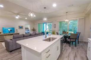 6940 Avalon Cir, Naples, FL 34112 - Photo 8