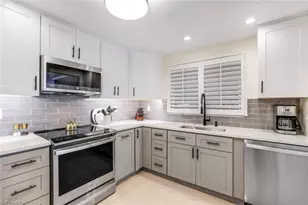 4150 Crayton Rd, Naples, FL 34103 - Photo 4