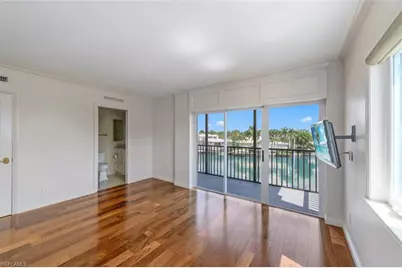 2170 Gulf Shore Blvd N #44E, Naples, FL 34102 - Photo 10