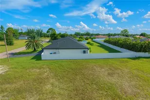 4000 NE 9th Ave, Cape Coral, FL 33909 - Photo 8