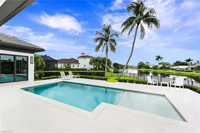 4646 Crayton Rd, Naples, FL 34103 - Photo 22