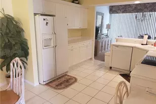 7552 Oleander Gate Dr, Naples, FL 34109 - Photo 4