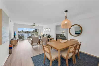 10682 Gulf Shore Dr #205, Naples, FL 34108 - Photo 6