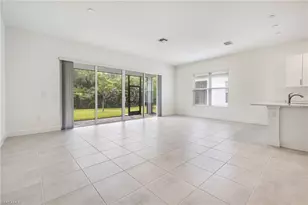 12448 Violet Ln, Naples, FL 34120 - Photo 12