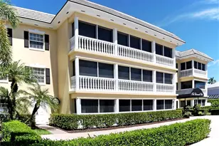 666 3rd St S, Naples, FL 34102 - Photo 2