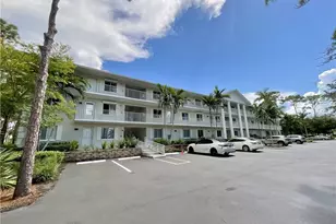 3002 Sandpiper Bay Cir, Naples, FL 34112 - Photo 2