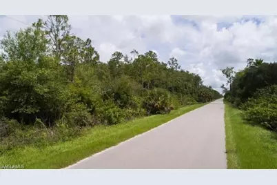 19730 Burgundy Farms Rd, Estero, FL 33928 - Photo 4