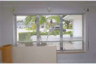 178 Torrey Pines Pt, Naples, FL 34113 - Photo 12