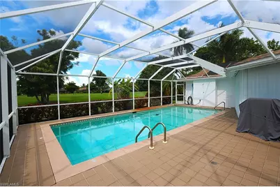 178 Torrey Pines Pt, Naples, FL 34113 - Photo 8