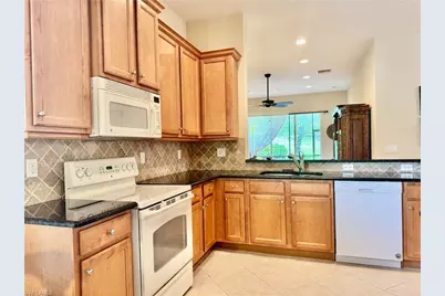 10419 Carolina Willow Dr, Fort Myers, FL 33913 - Photo 4