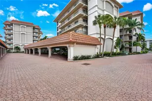 222 Harbour Dr, Naples, FL 34103 - Photo 38