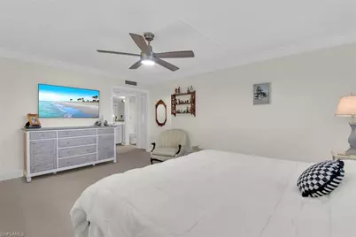 222 Harbour Dr #403, Naples, FL 34103 - Photo 14