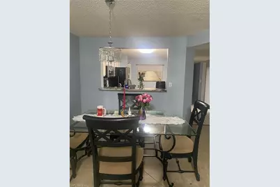 653 Squire Cir #101, Naples, FL 34104 - Photo 6