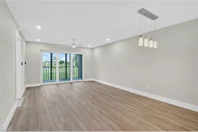 29 High Point Cir E #204, Naples, FL 34103 - Photo 10