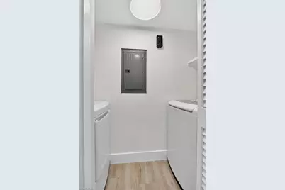 29 High Point Cir E #204, Naples, FL 34103 - Photo 24