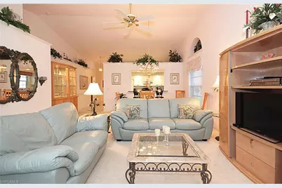 322 Melrose Pl #31, Naples, FL 34104 - Photo 2