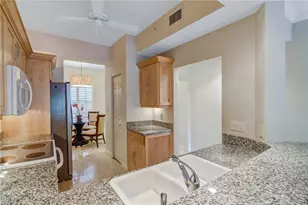 410 Bayfront Pl, Naples, FL 34102 - Photo 6