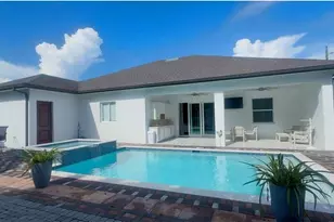 1806 41st St SW, Naples, FL 34116 - Photo 10